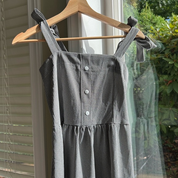 gingham summer picnic dress - Picture 2 of 11